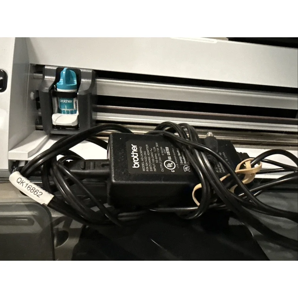 Brother Scan n Cut 2 Machine Home‎ Electronic Cutting Machine With Cords Works!